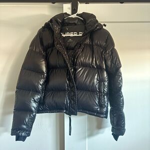 Aritzia Superpuff Shorty